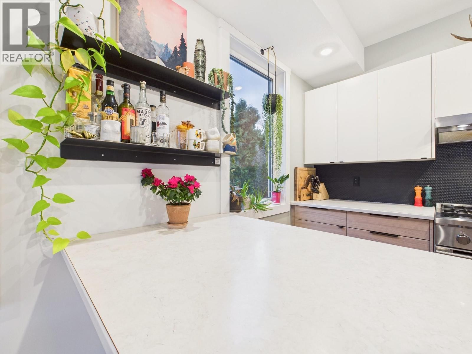 11 RAVEN COURT Image 18