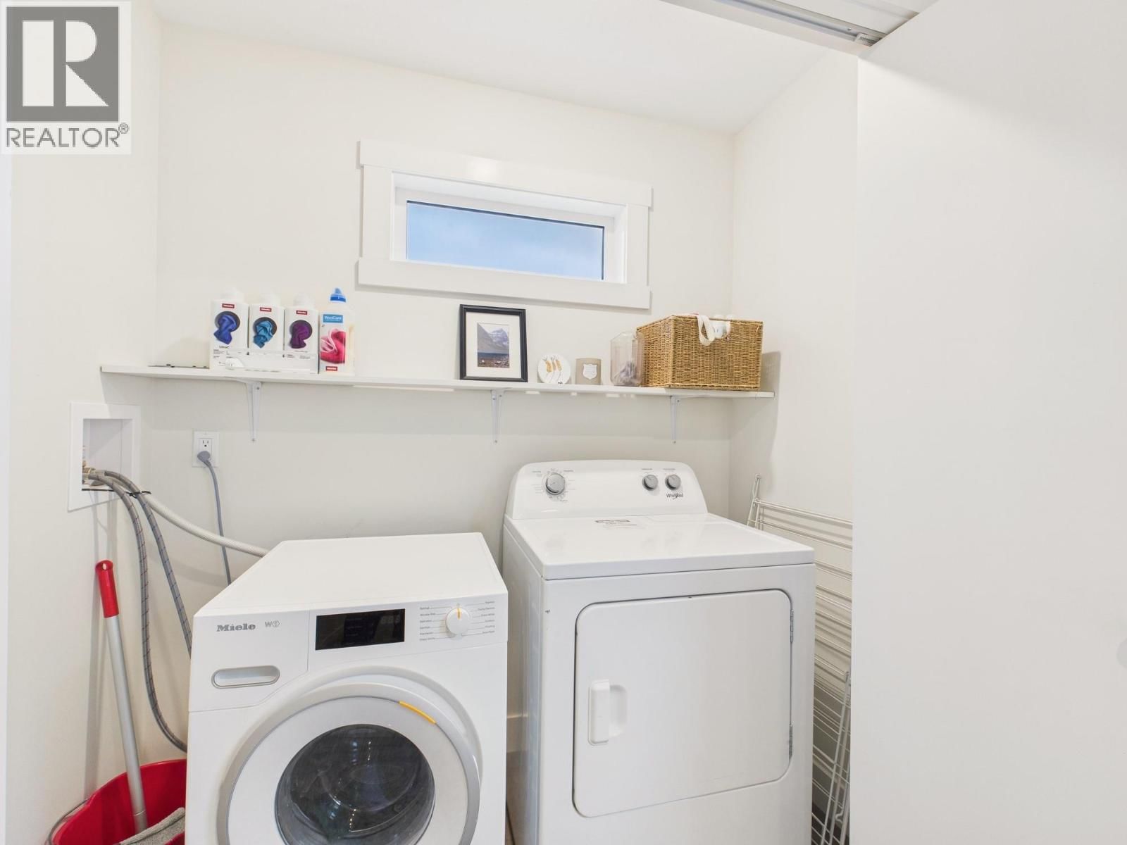 11 RAVEN COURT Image 26