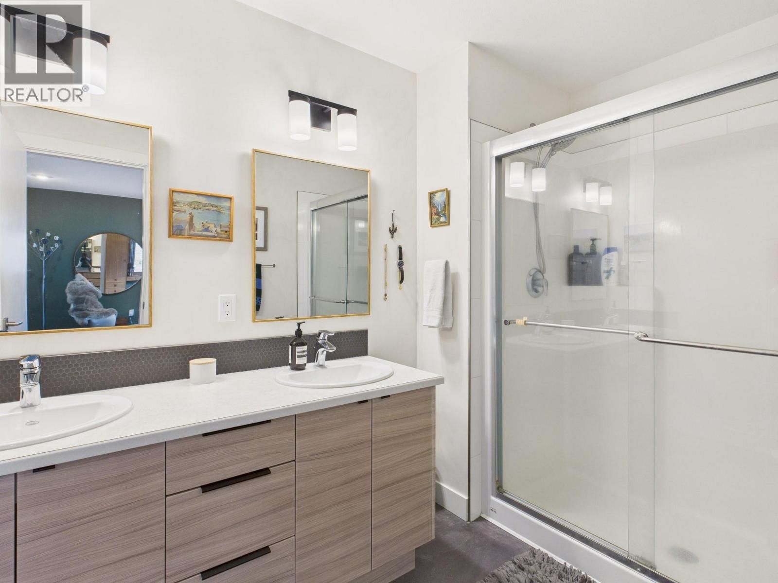 11 RAVEN COURT Image 34