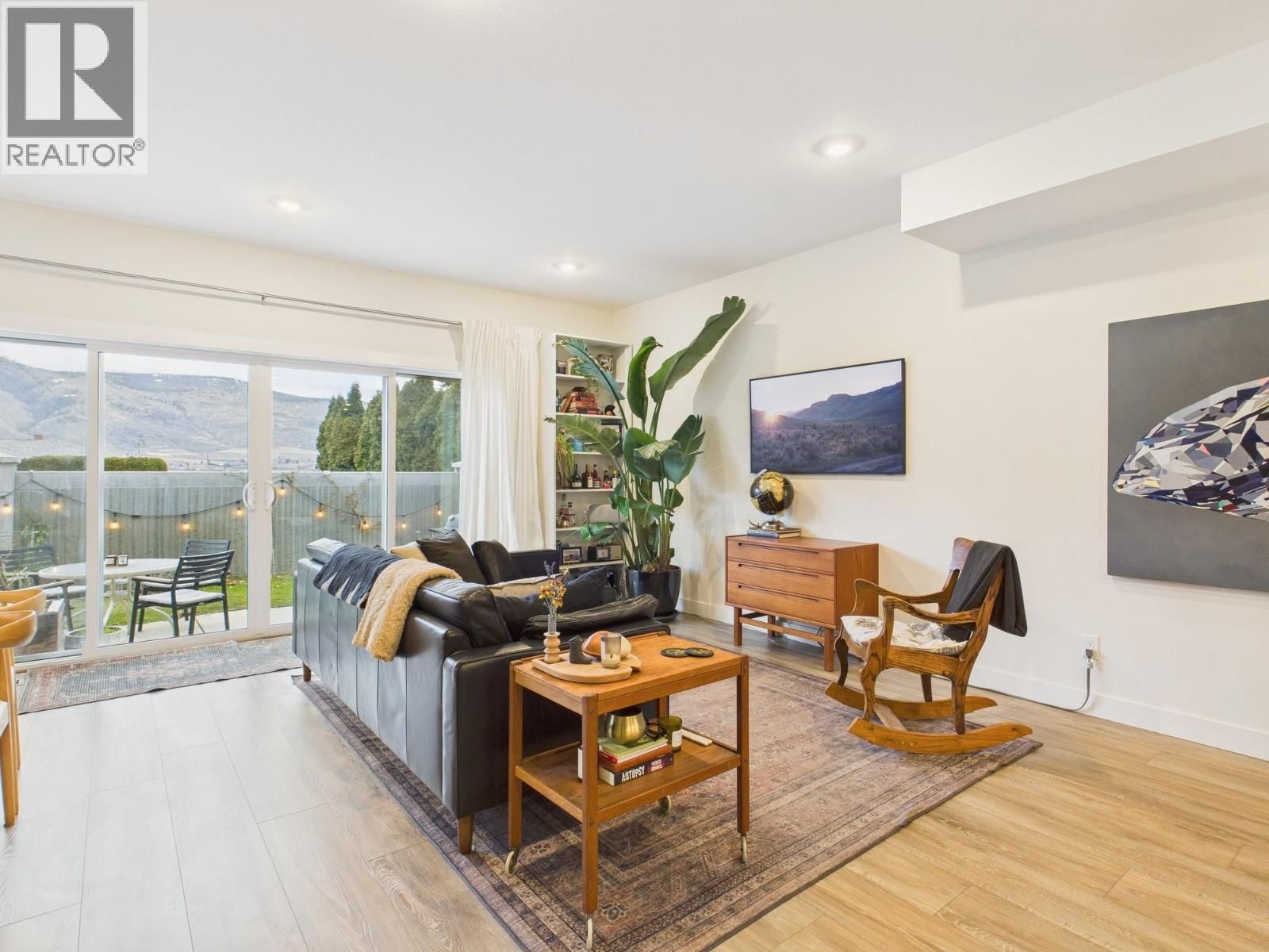 11 RAVEN COURT Image 6