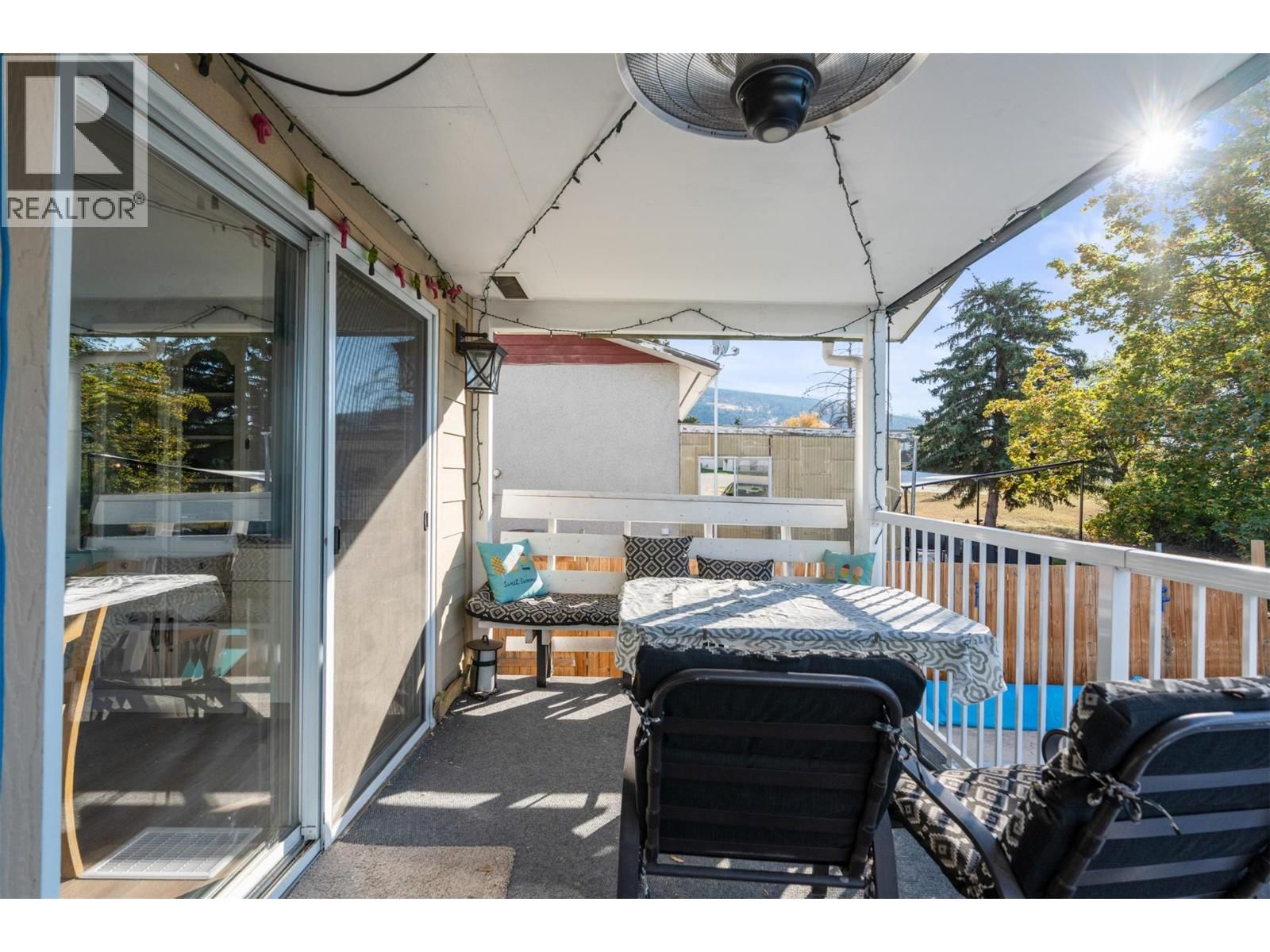 1400 30 AVENUE Image 12