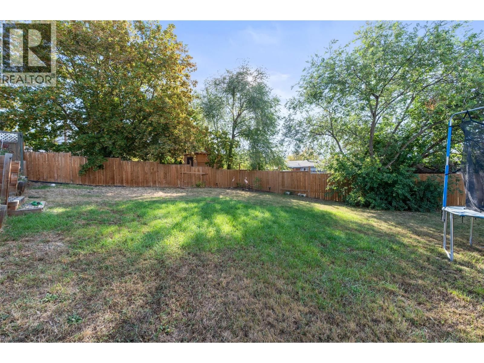 1400 30 AVENUE Image 46