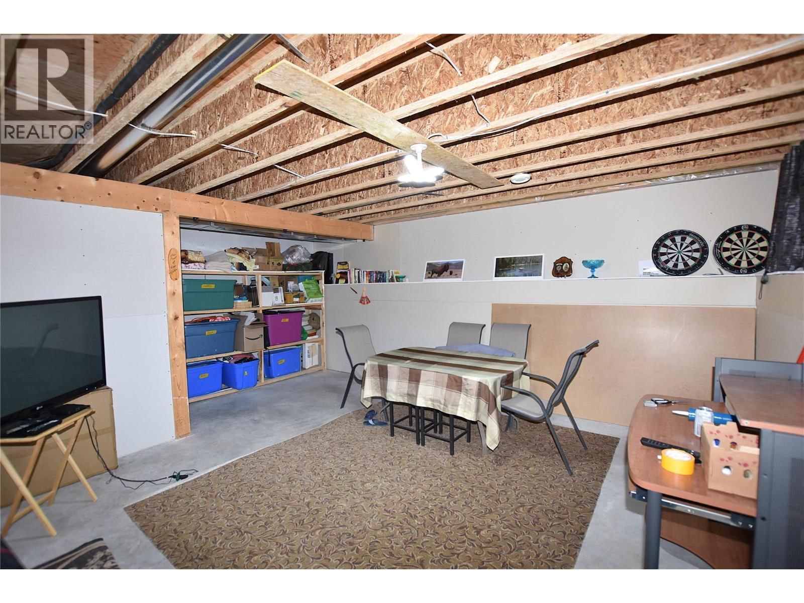 145 FALCON AVENUE Image 38