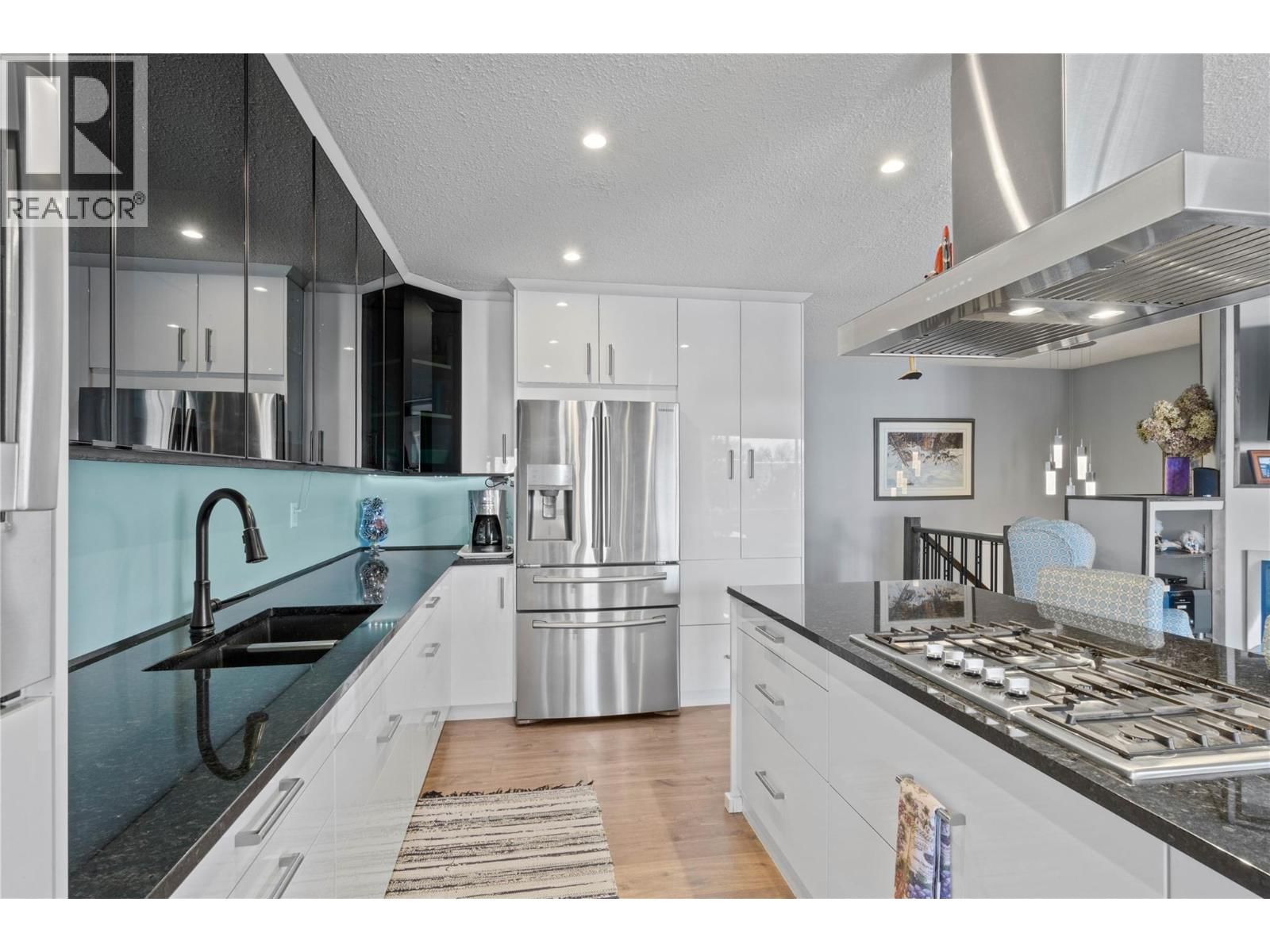 224 CYPRESS AVENUE Image 12