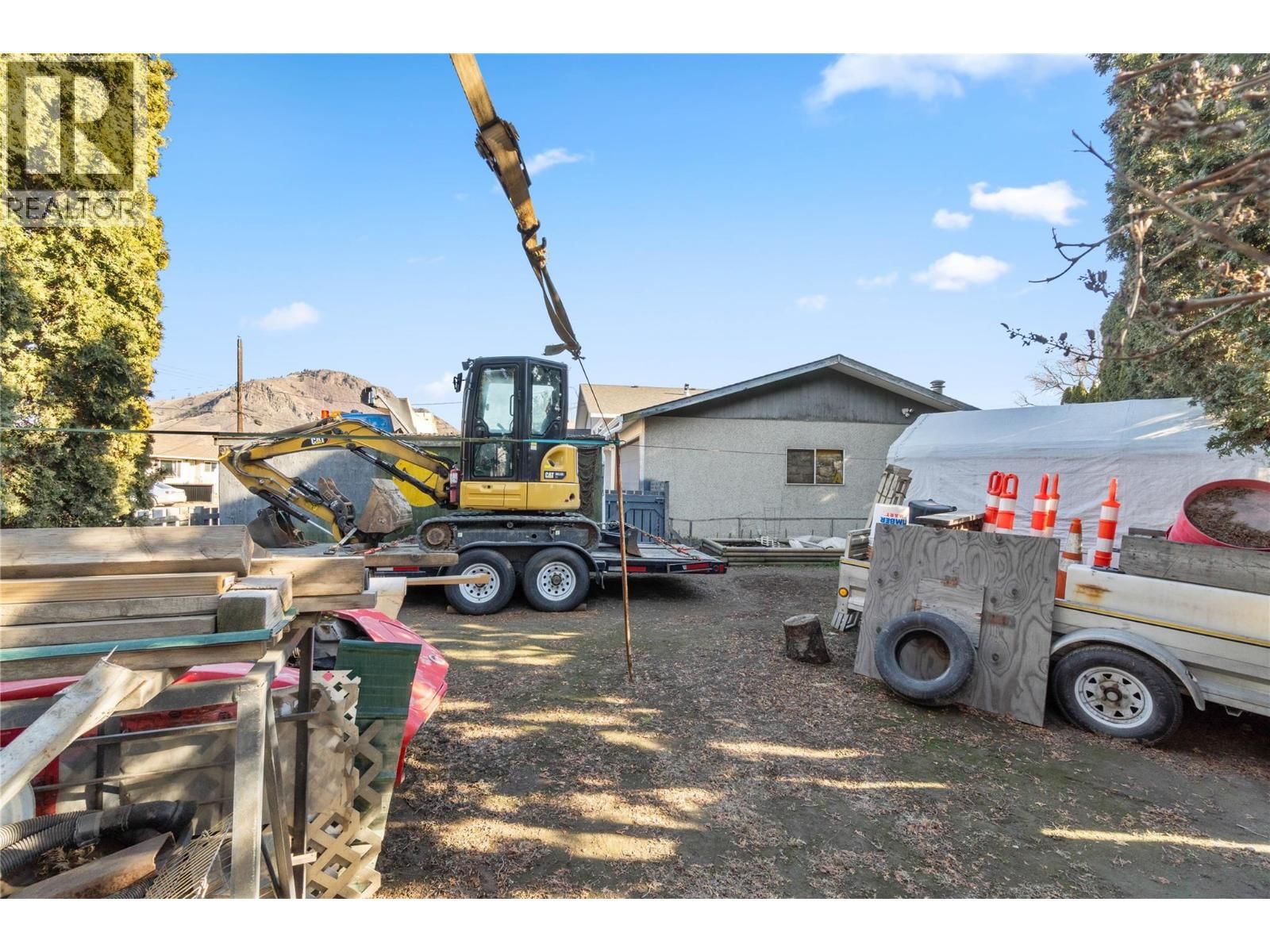 224 CYPRESS AVENUE Image 35