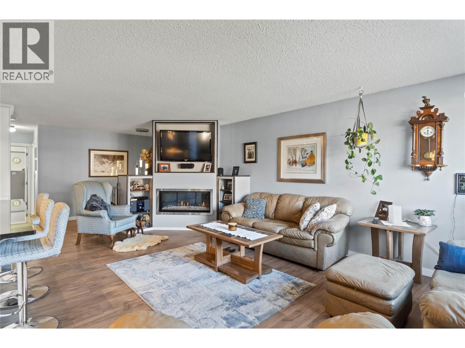 224 CYPRESS AVENUE Image 8