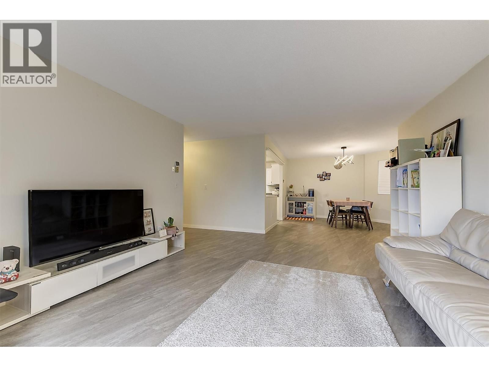 203 - 1534 LAWRENCE AVENUE Image 5