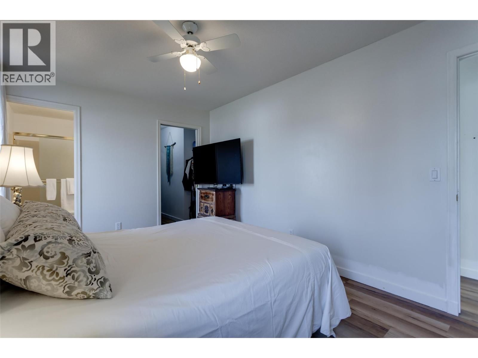 527 - 1255 RAYMER AVENUE Image 17