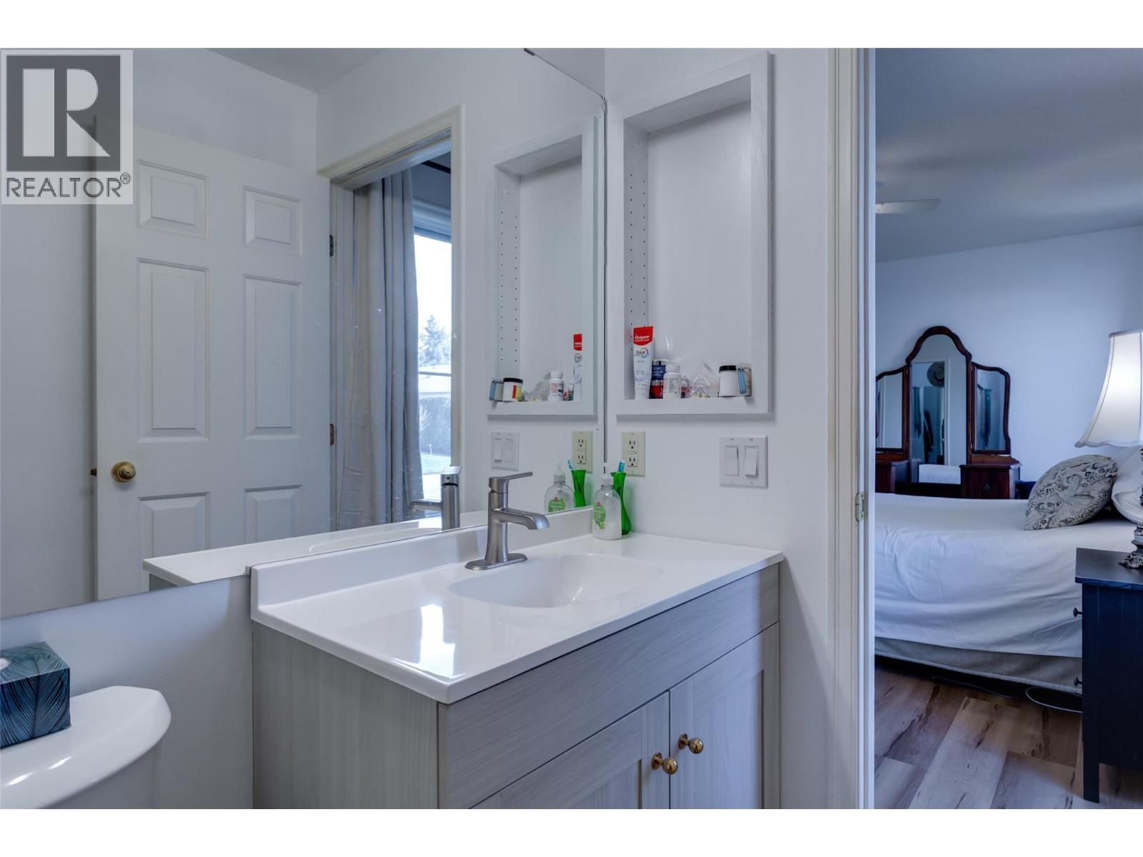 527 - 1255 RAYMER AVENUE Image 18