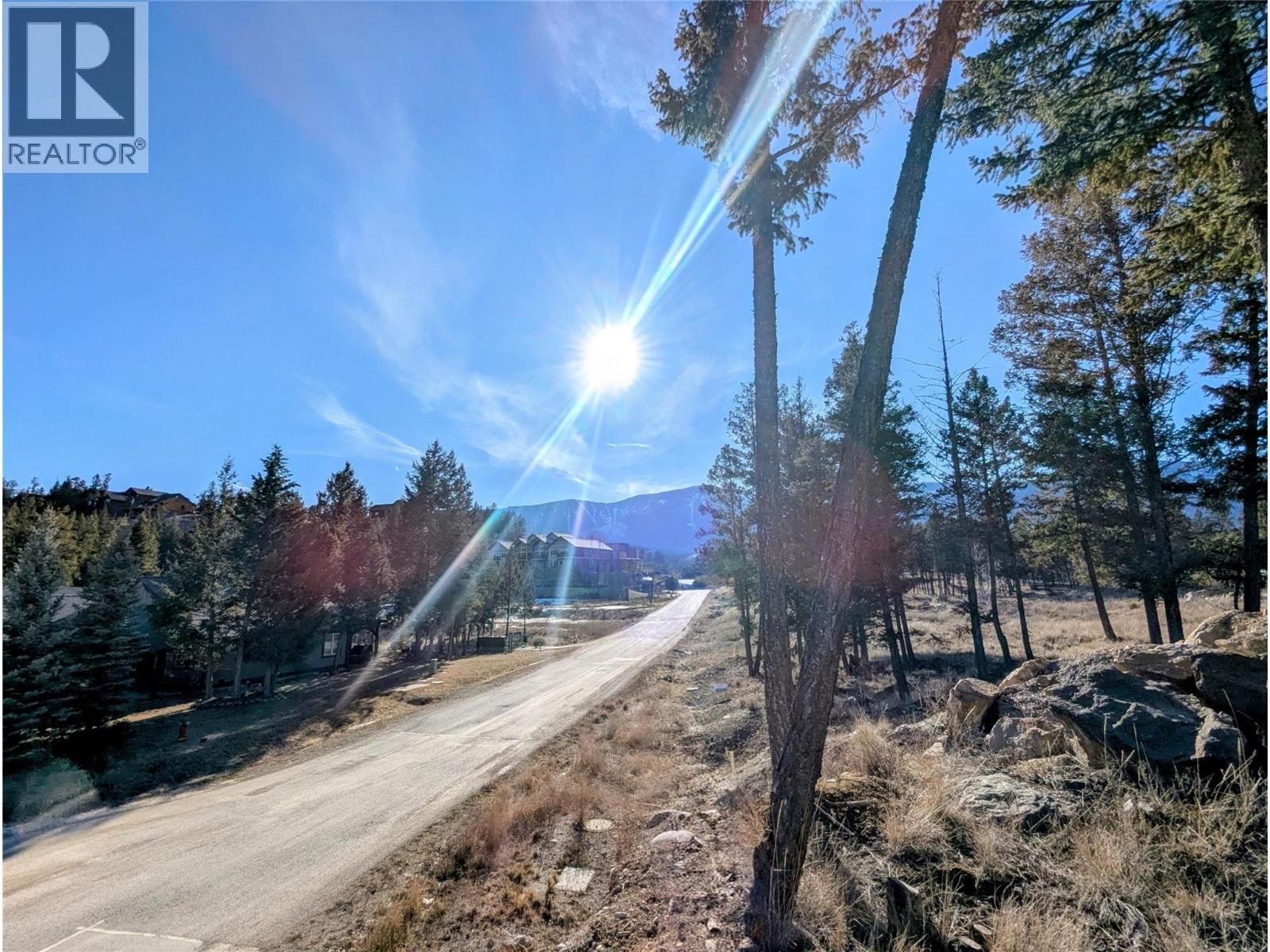 2476 CASTLESTONE Drive, Invermere, British Columbia V0A 1K6