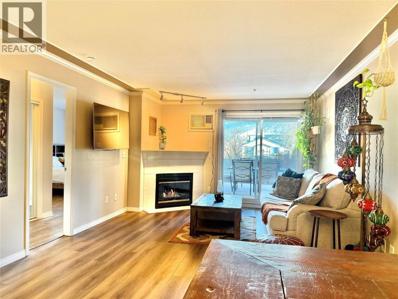 329 RIGSBY Street Penticton British Columbia, V2A 5S6 - 2 Bedrooms Condo For Sale