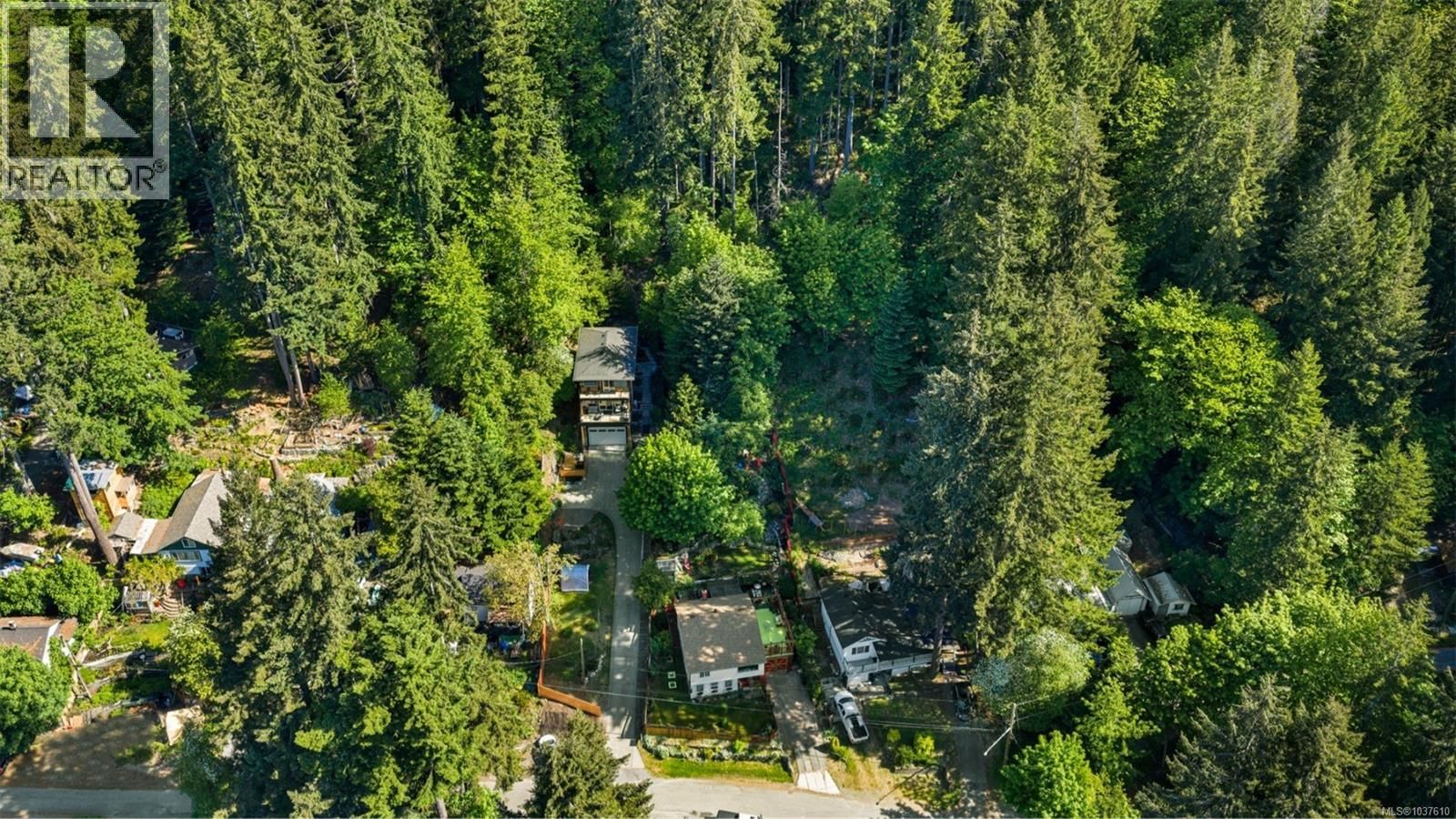 10379 Arbutus Road property photo