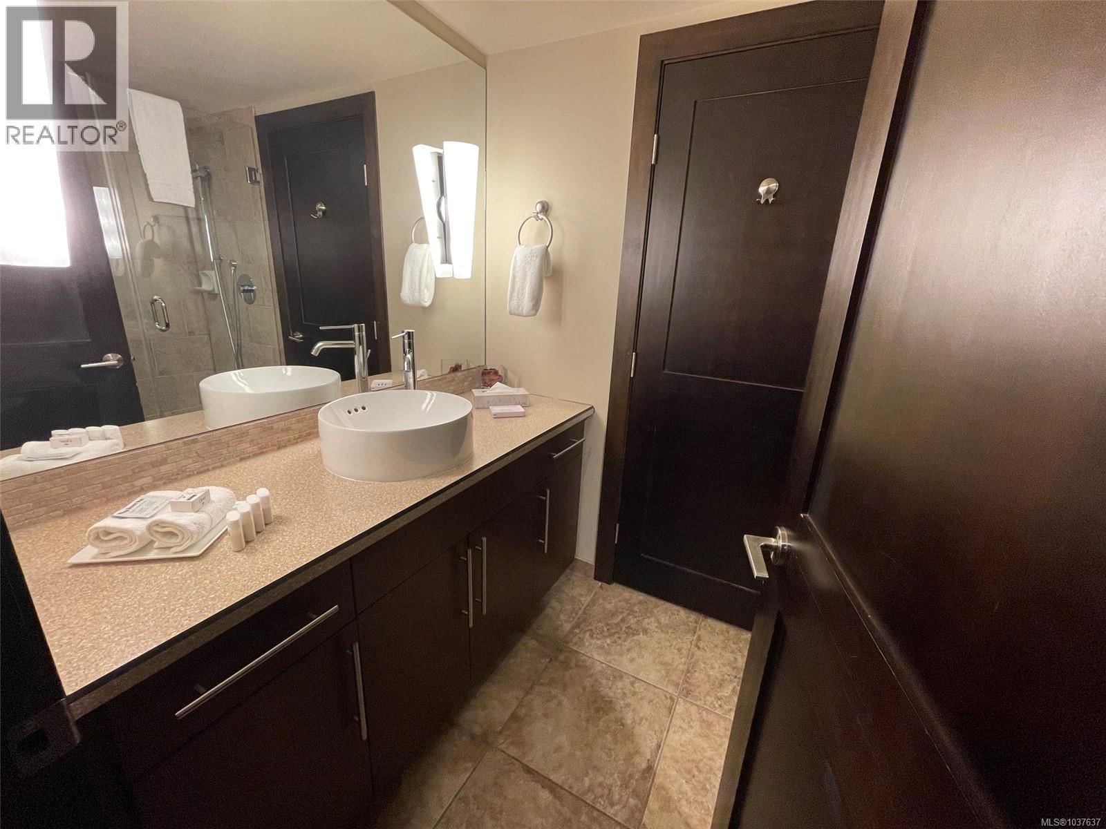 234 1175 Resort Drive property photo