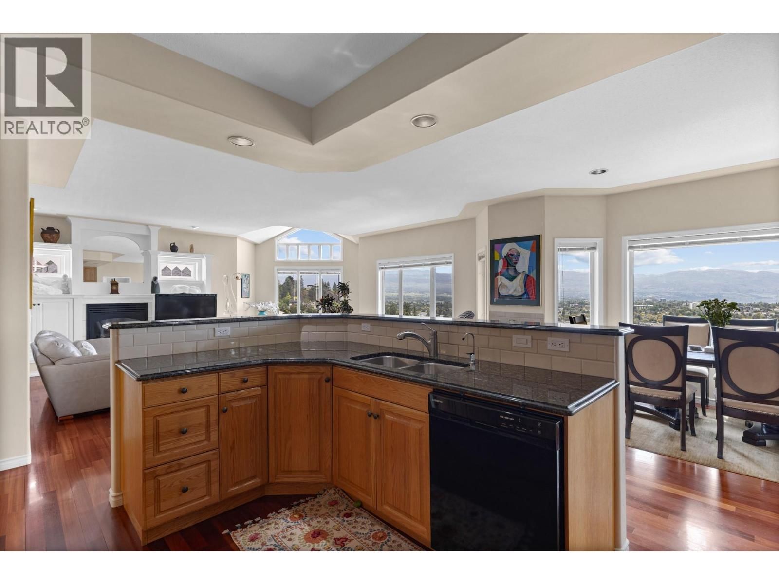 705 ROYAL PINE DRIVE Image 14