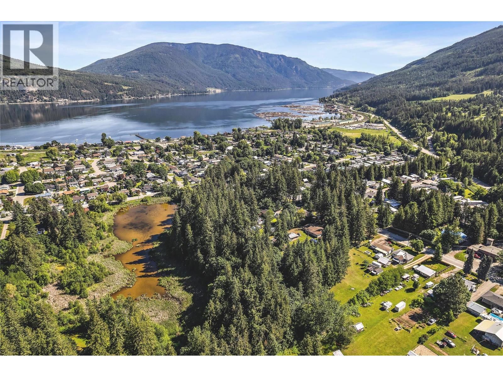 6641 50th Street Northeast, Salmon Arm, British Columbia V0E 1K0