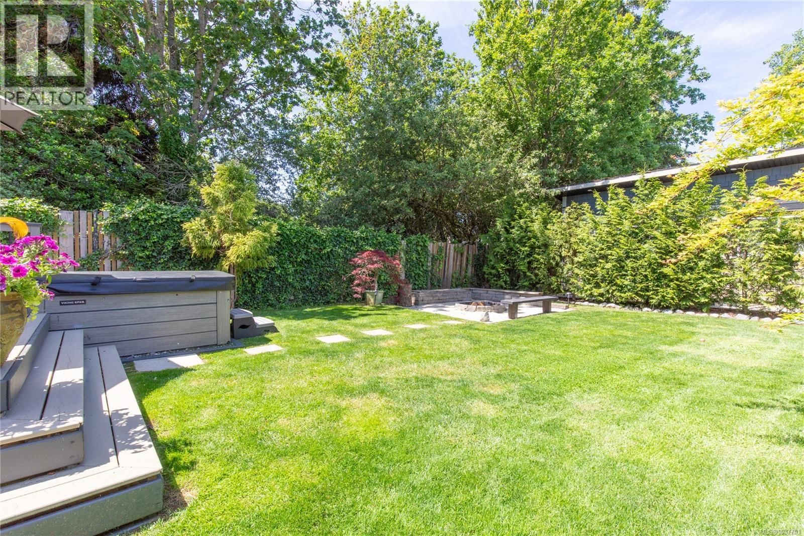 226 Harewood Road property photo