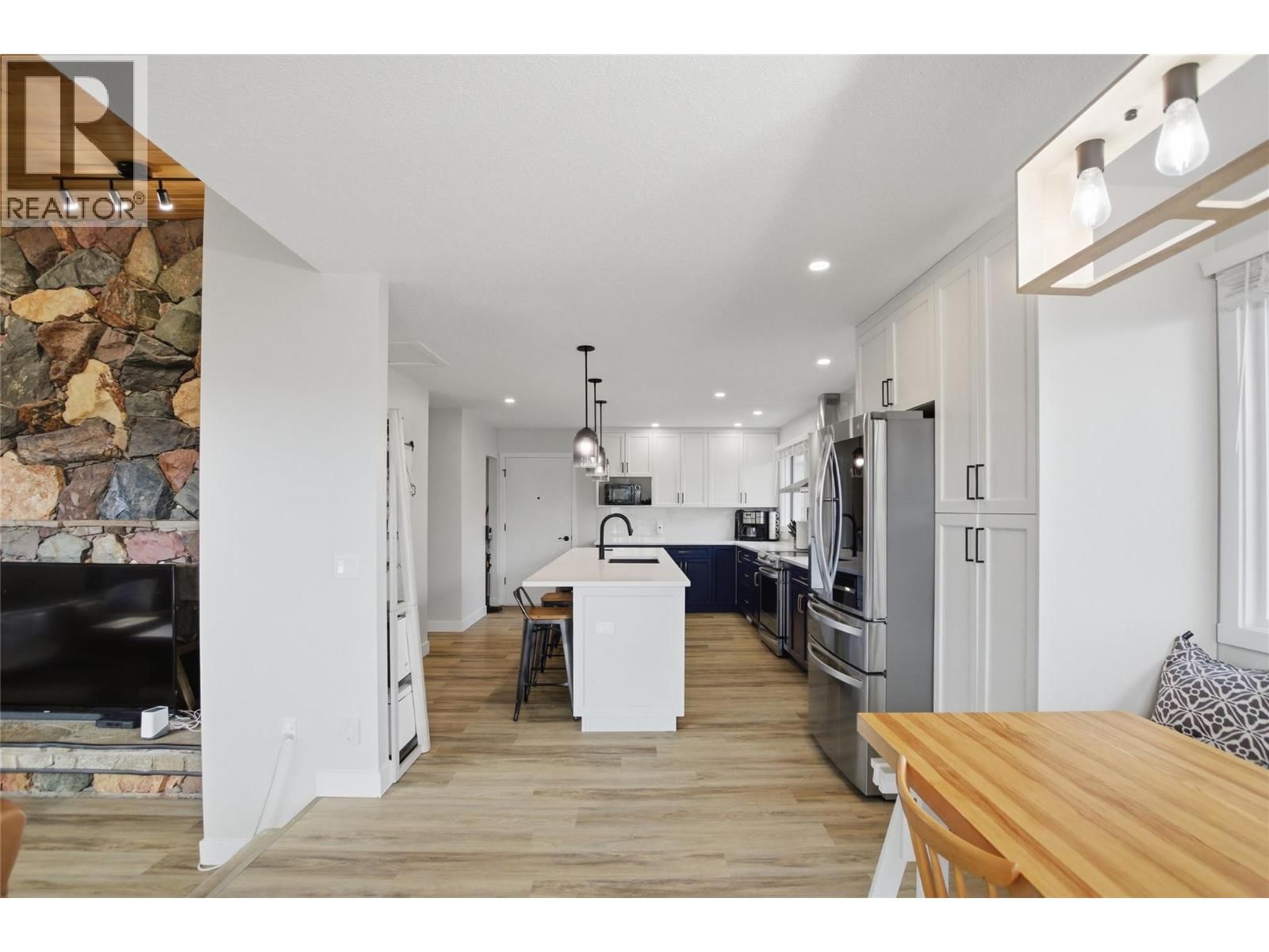 356 GLENEAGLES DRIVE Image 4