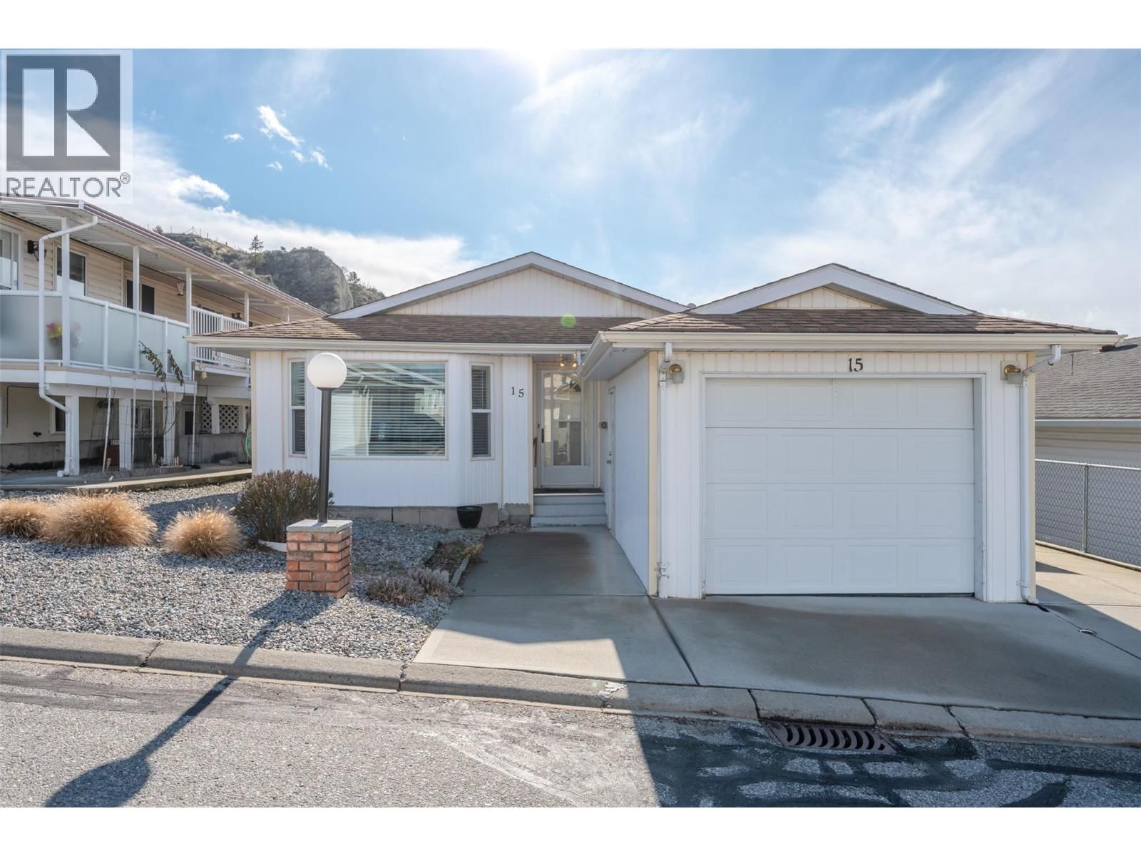 3096 South Main Street, Penticton, British Columbia V2A 8C1