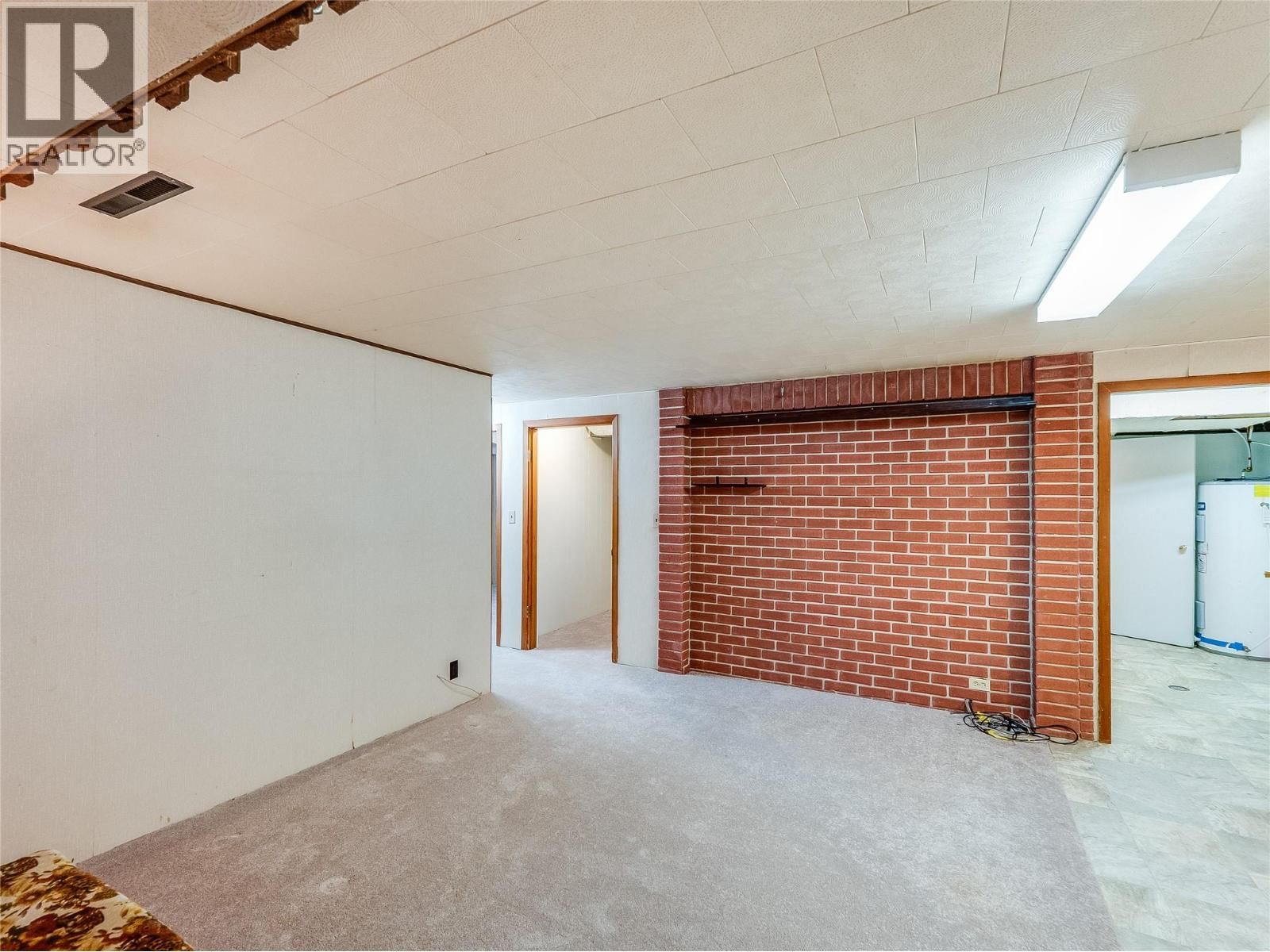 101 10TH AVENUE Image 42