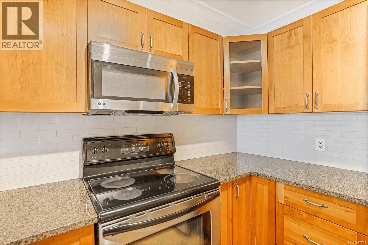 204 1514 Church Avenue property photo