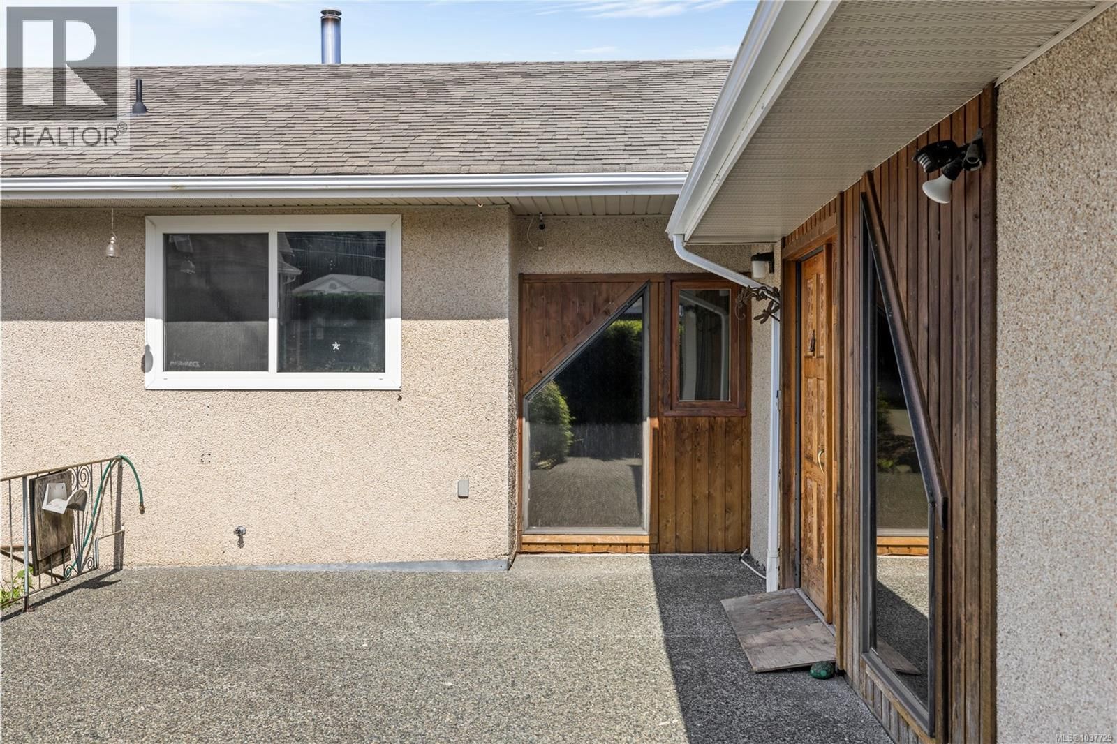 9921 Echo Heights property photo