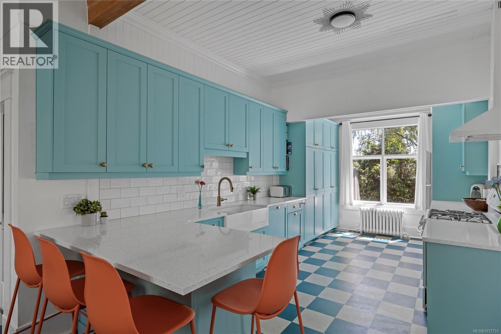 522 Victoria Road property photo