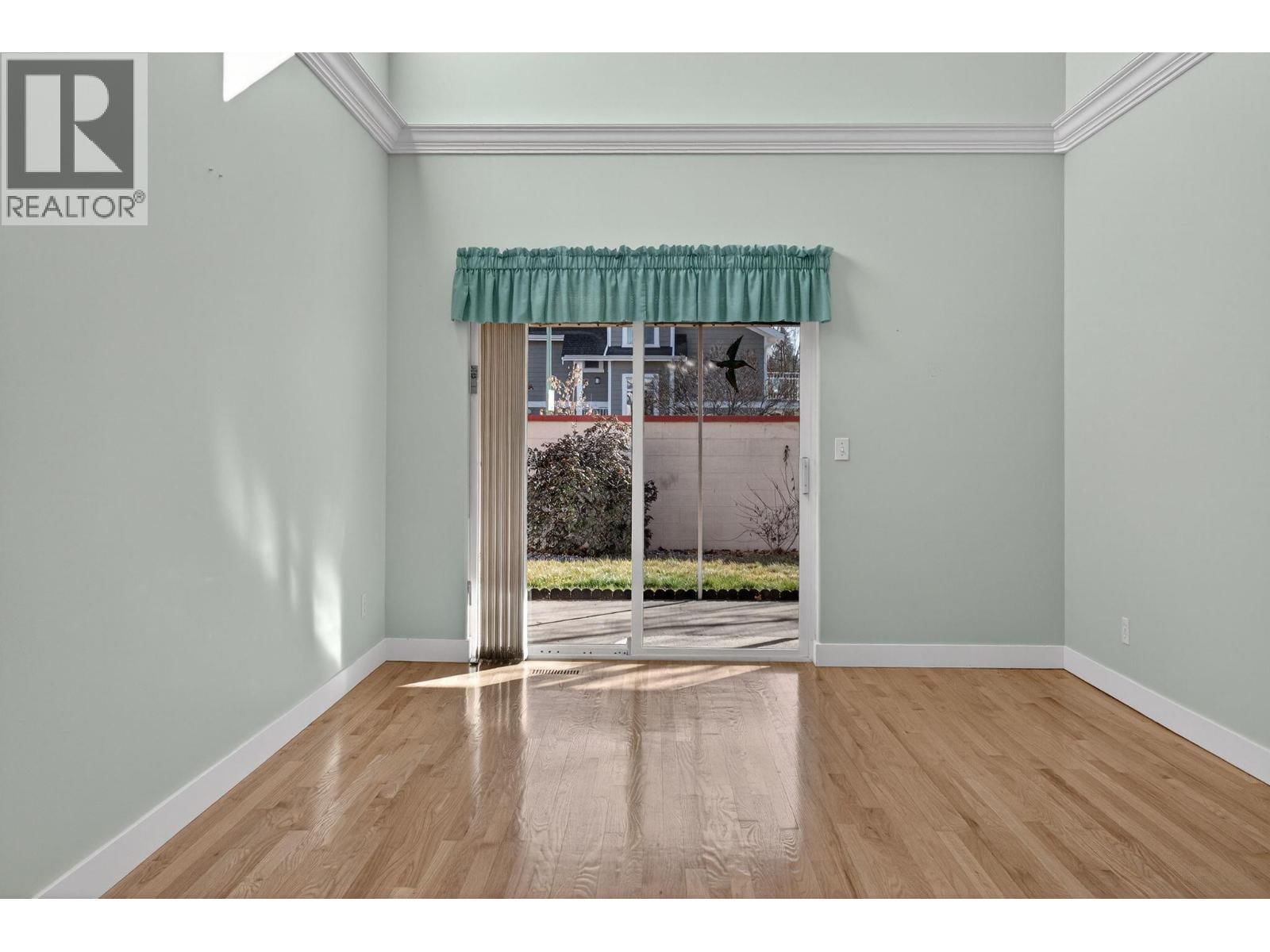 13 - 1800 PARKVIEW CRESCENT Image 17