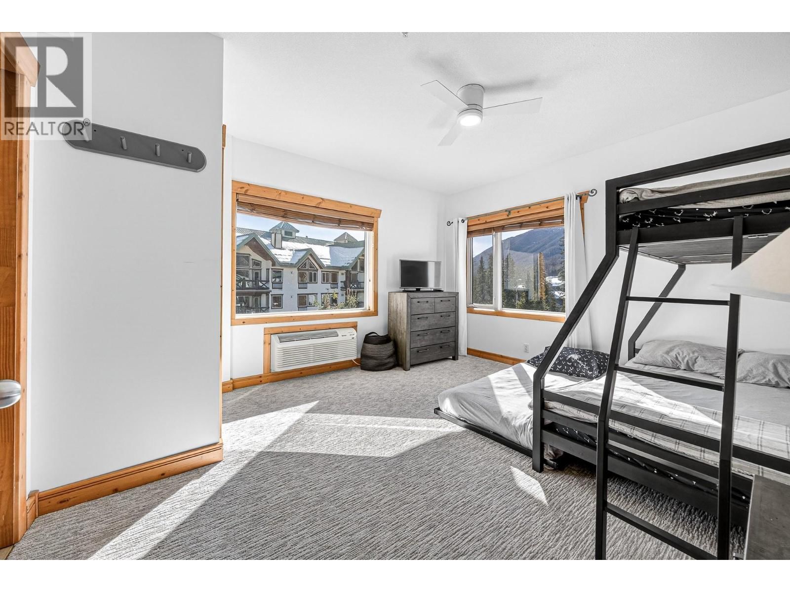 2221 5350 Highline Drive property photo