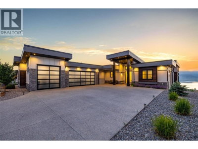 5576 Upper Mission Drive | Kelowna British Columbia | Slide Image Three