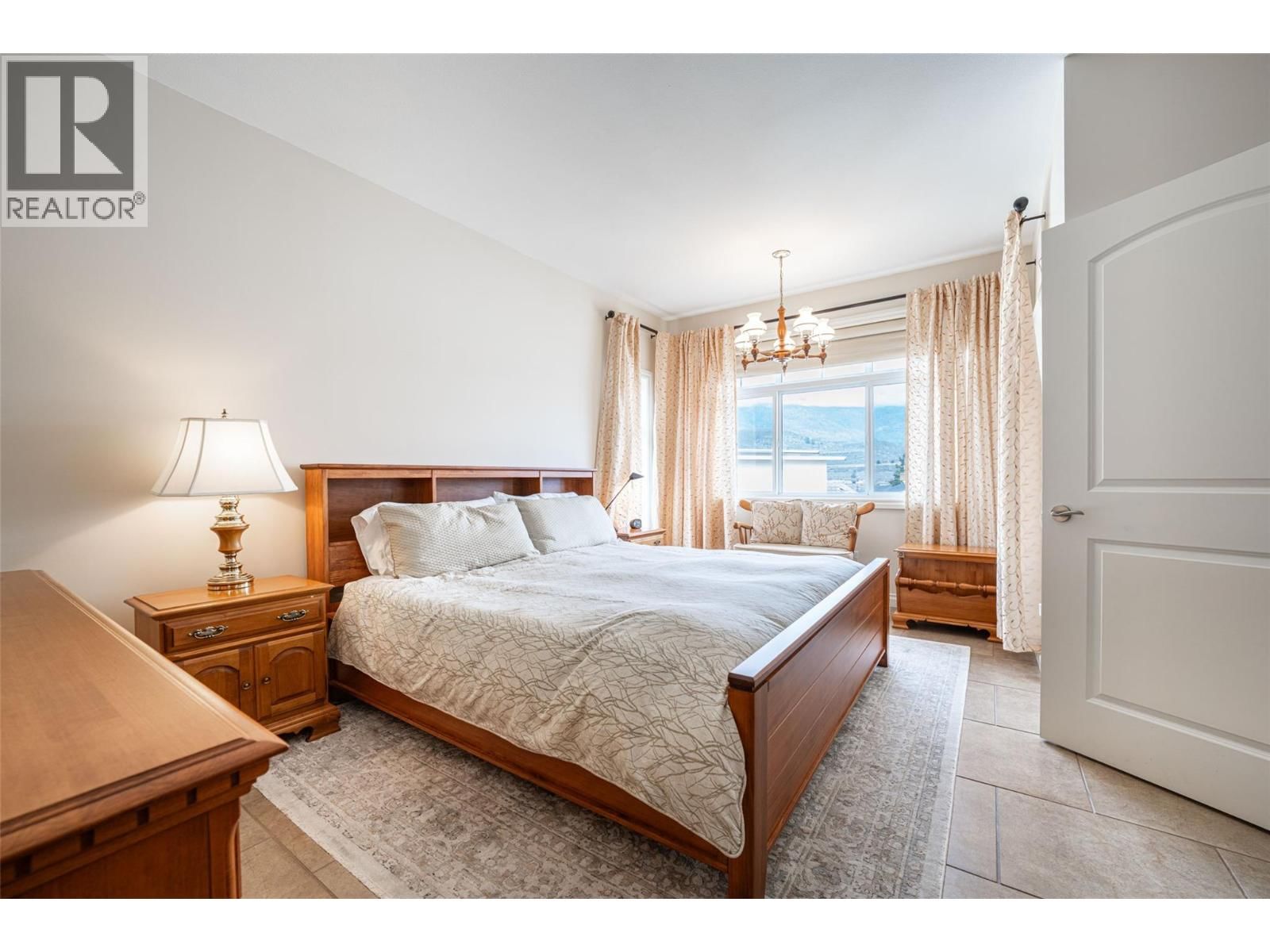 6905 MOUNTAINVIEW DRIVE Image 21