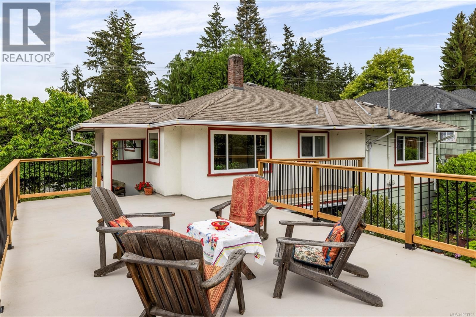 126 Howard Avenue property photo