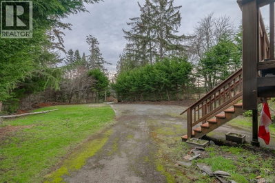 6820 Grant Road West | Sooke British Columbia | Slide Image Seven
