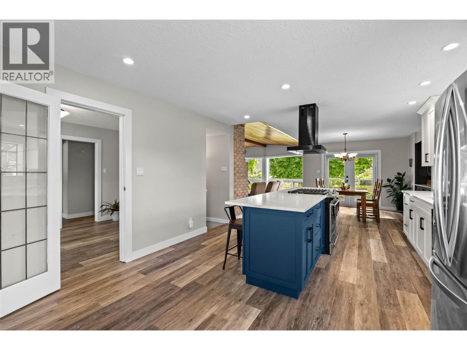 4061 DAVIE ROAD Image 20