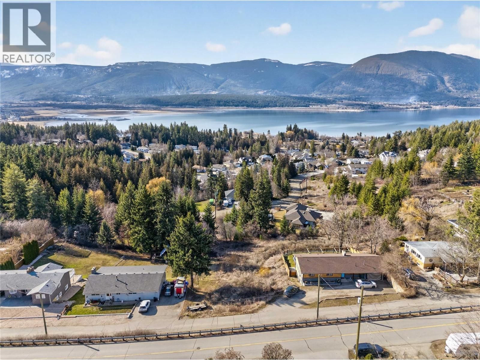 2311 28 Street, Salmon Arm, British Columbia V1E 3C9