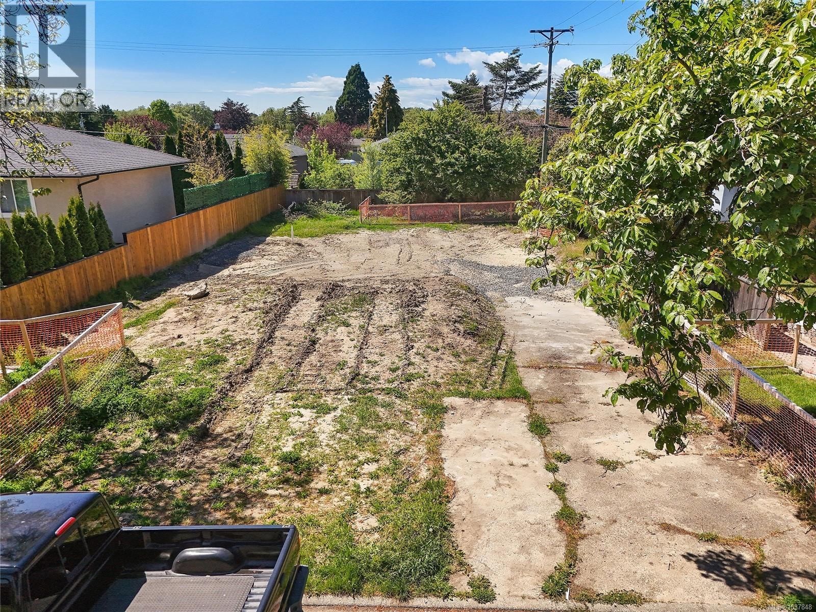 2936 Queenston Street property photo