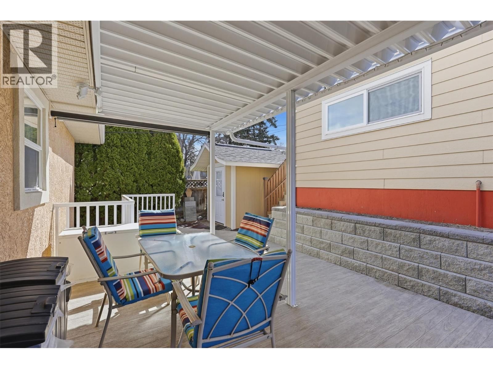 769 DOUGLAS STREET Image 29