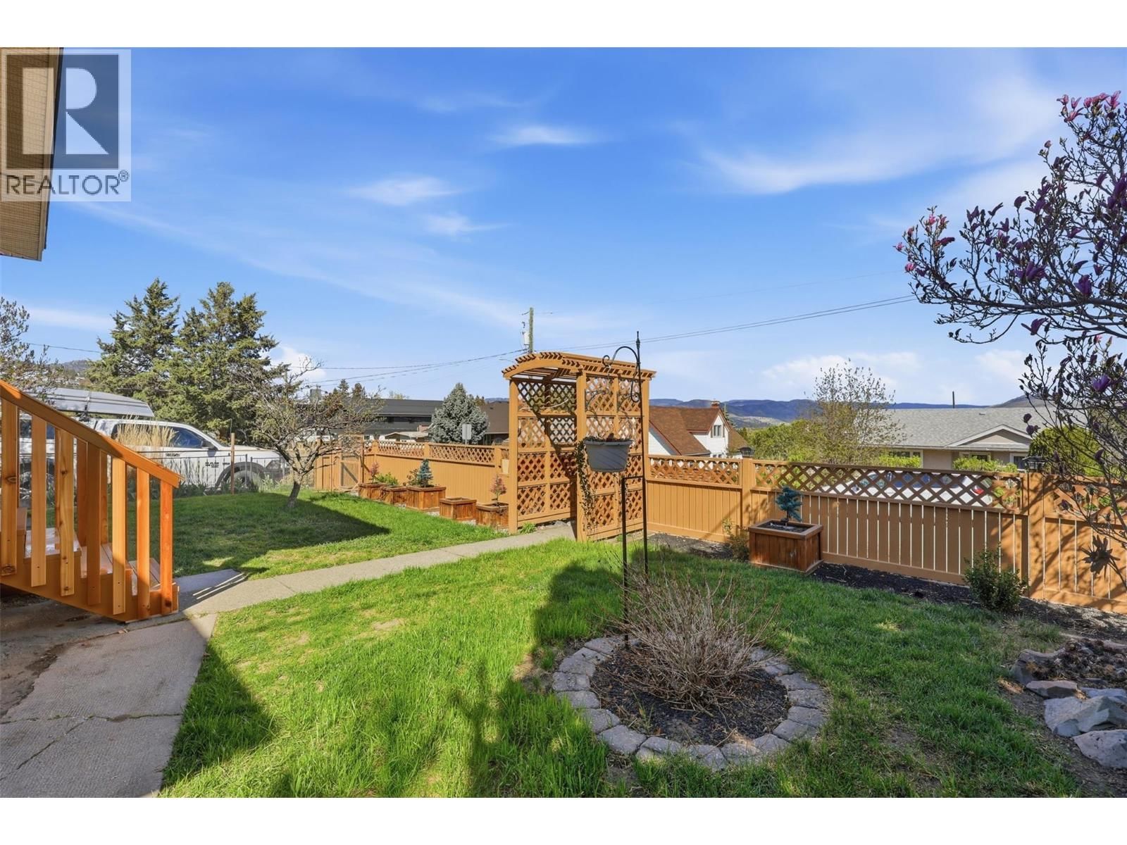 769 DOUGLAS STREET Image 6