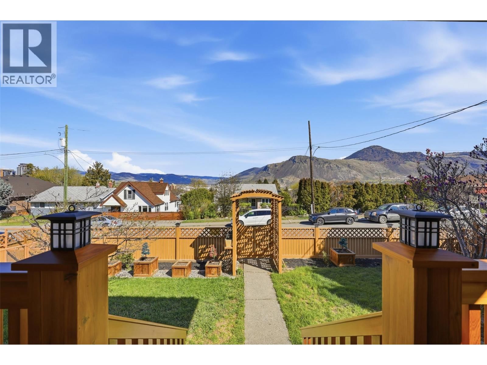 769 DOUGLAS STREET Image 8