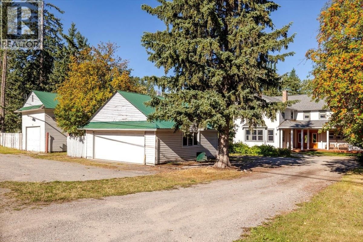 9 PARK Crescent property photo