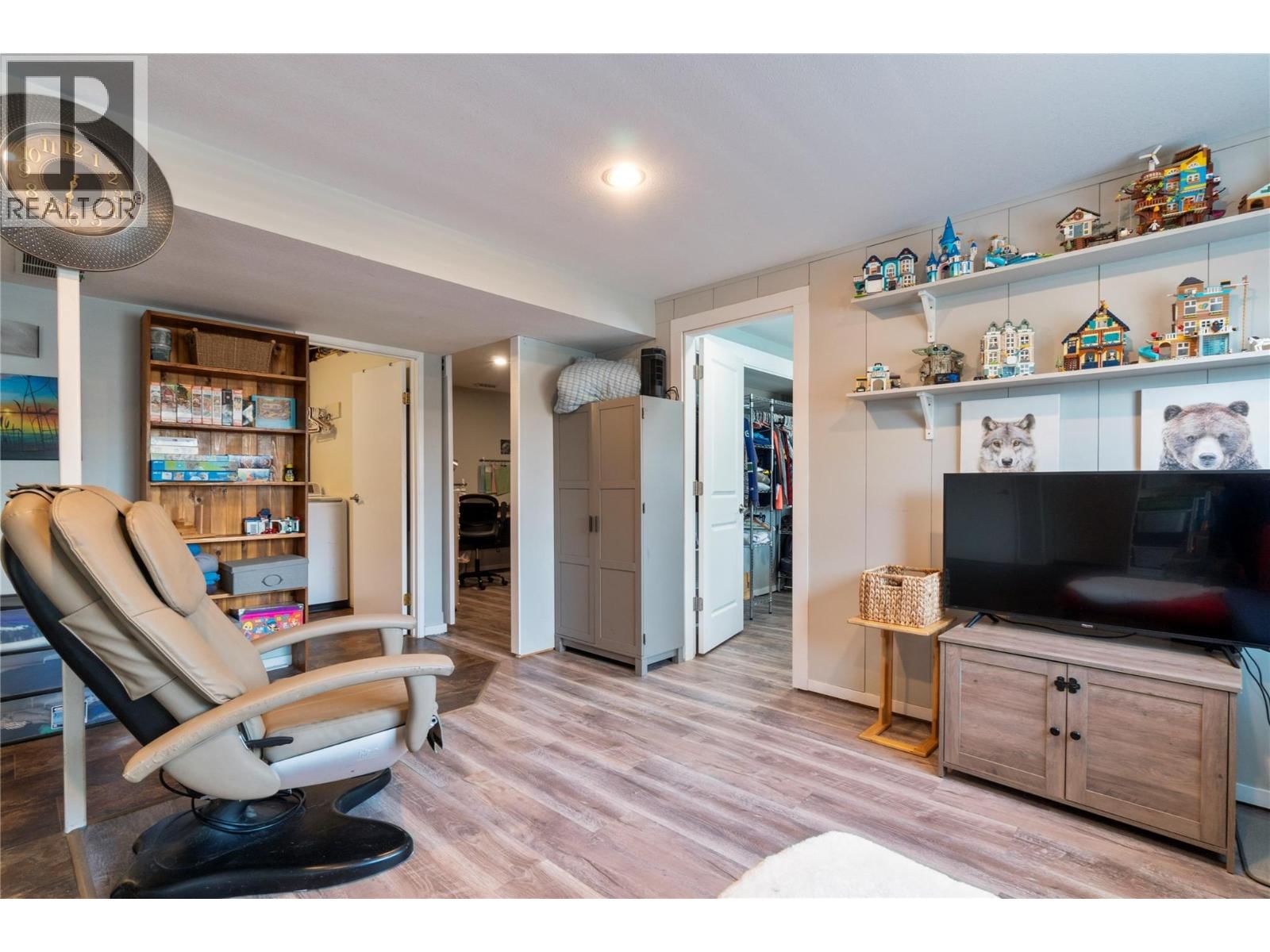 1850 28 AVENUE NORTHEAST Image 48