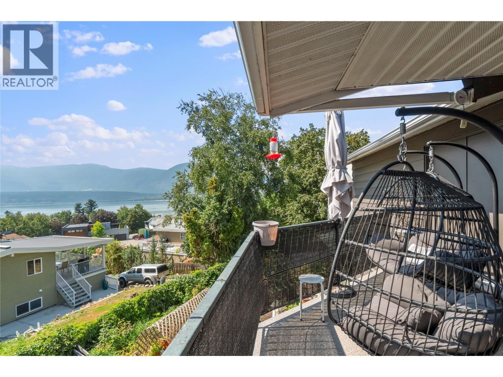 1850 28 AVENUE NORTHEAST Image 7