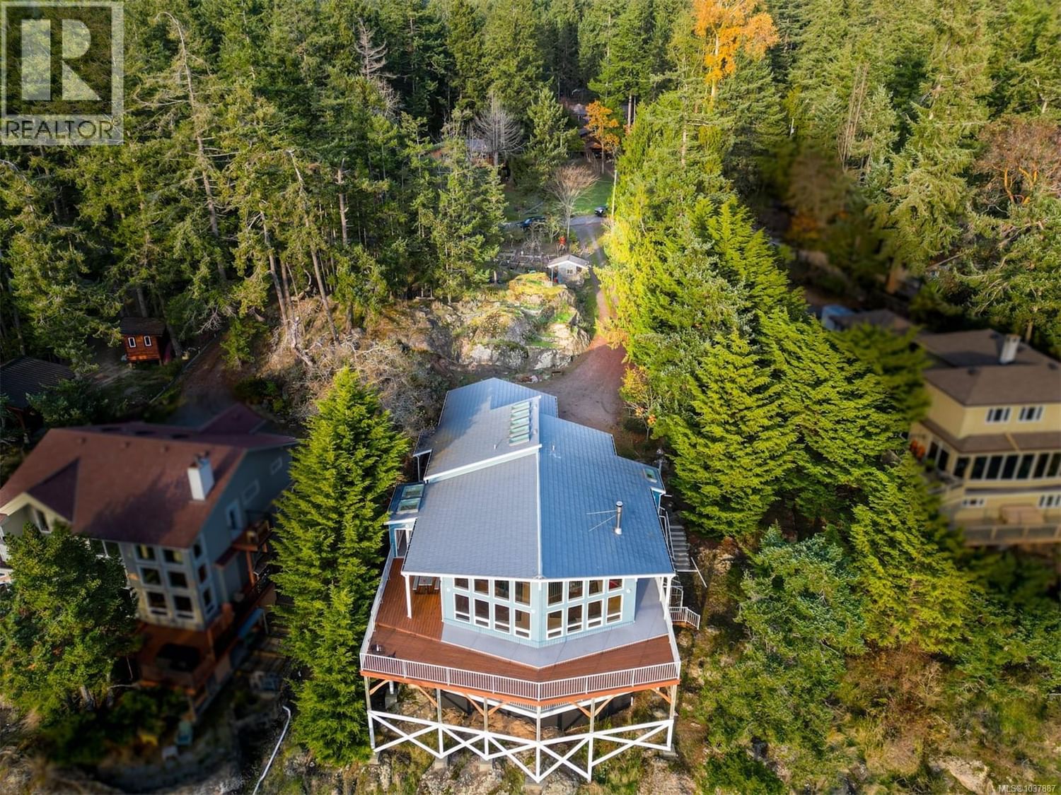 37189 Schooner Way, Pender Island, British Columbia V0N 2M2