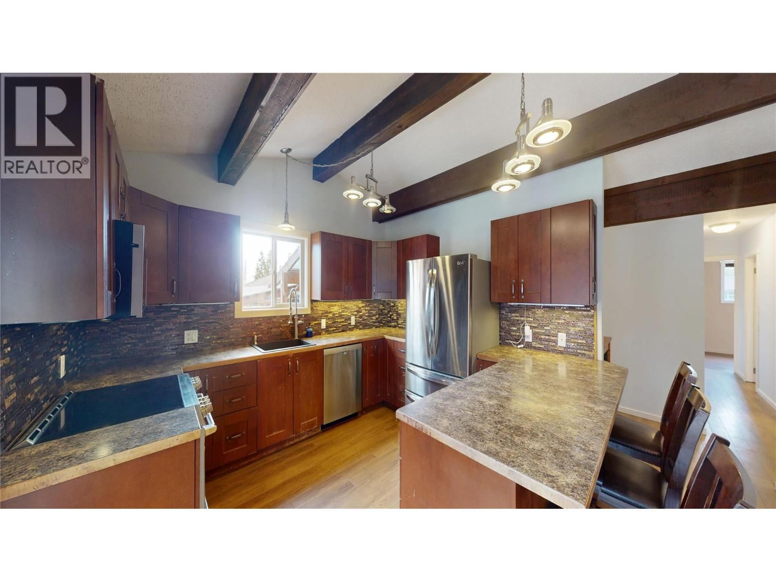 2003 38TH AVENUE SOUTH Image 10