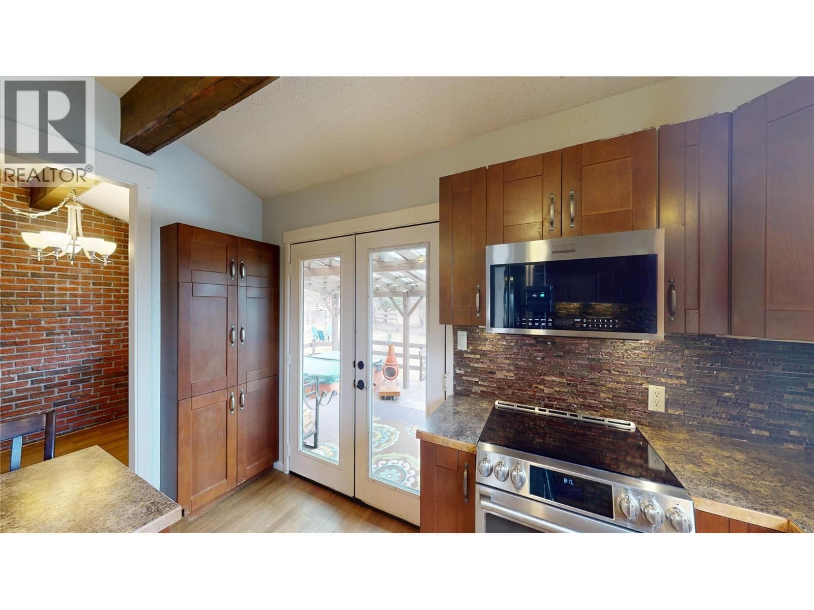 2003 38TH AVENUE SOUTH Image 11