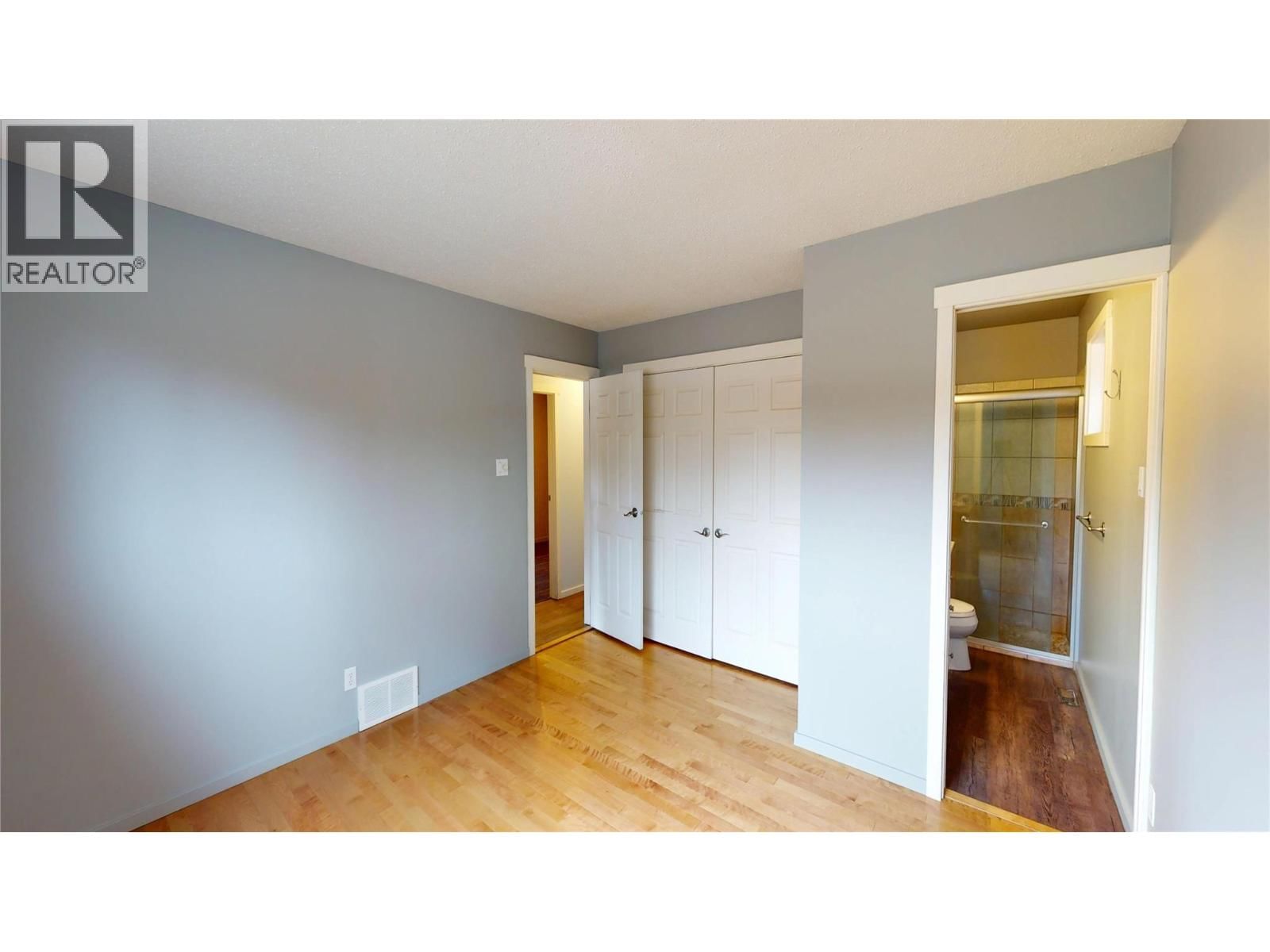 2003 38TH AVENUE SOUTH Image 14