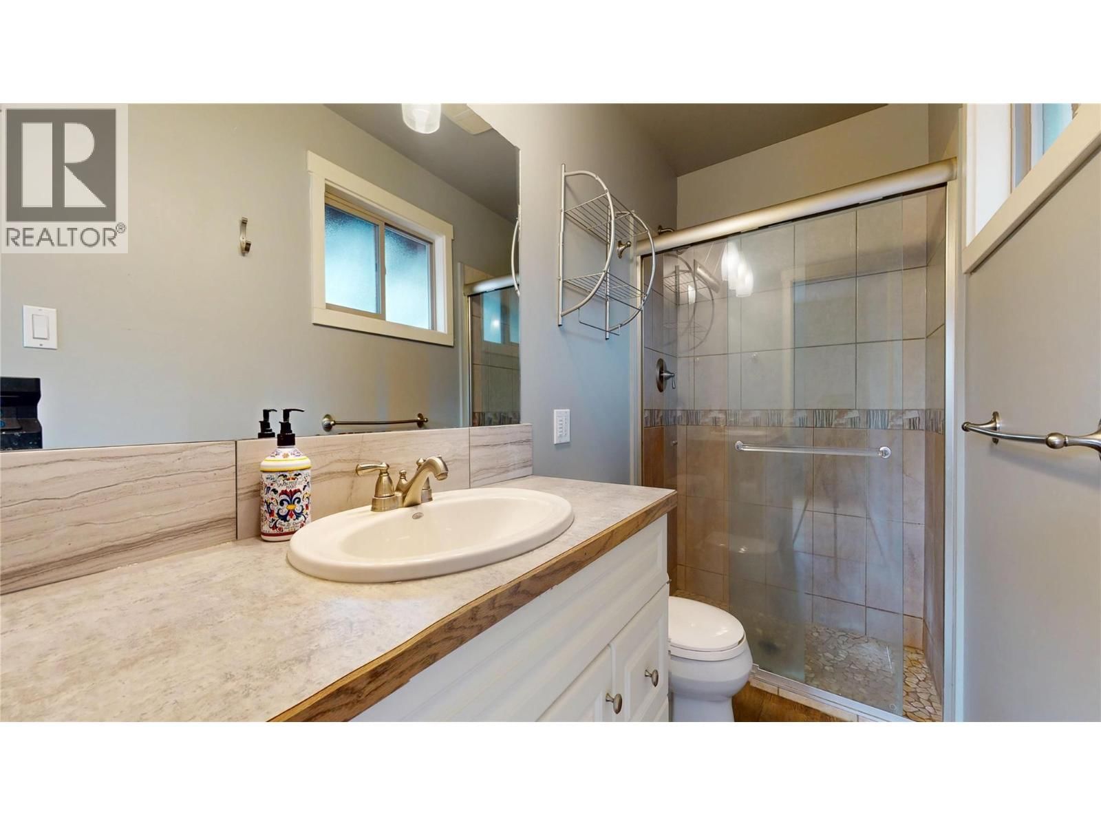 2003 38TH AVENUE SOUTH Image 15