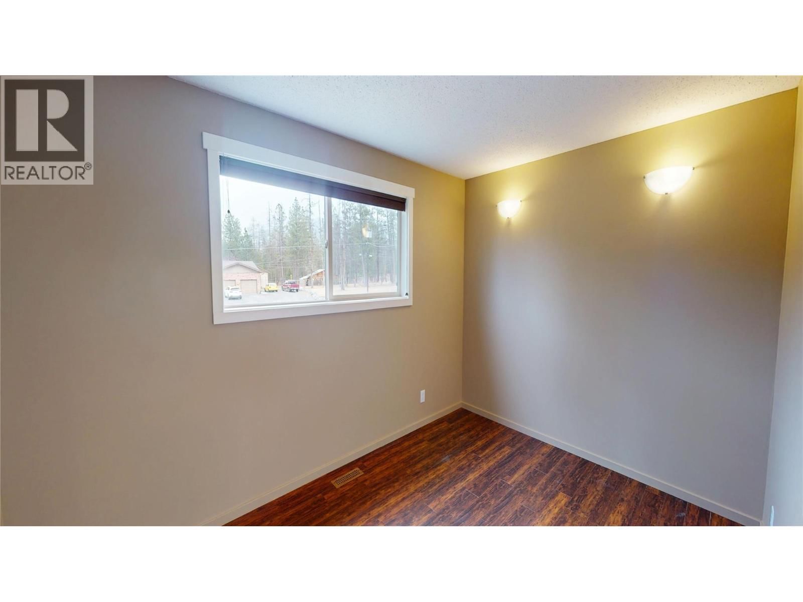 2003 38TH AVENUE SOUTH Image 18