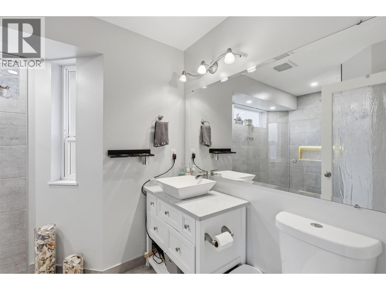 406 CHILCO AVENUE Image 25