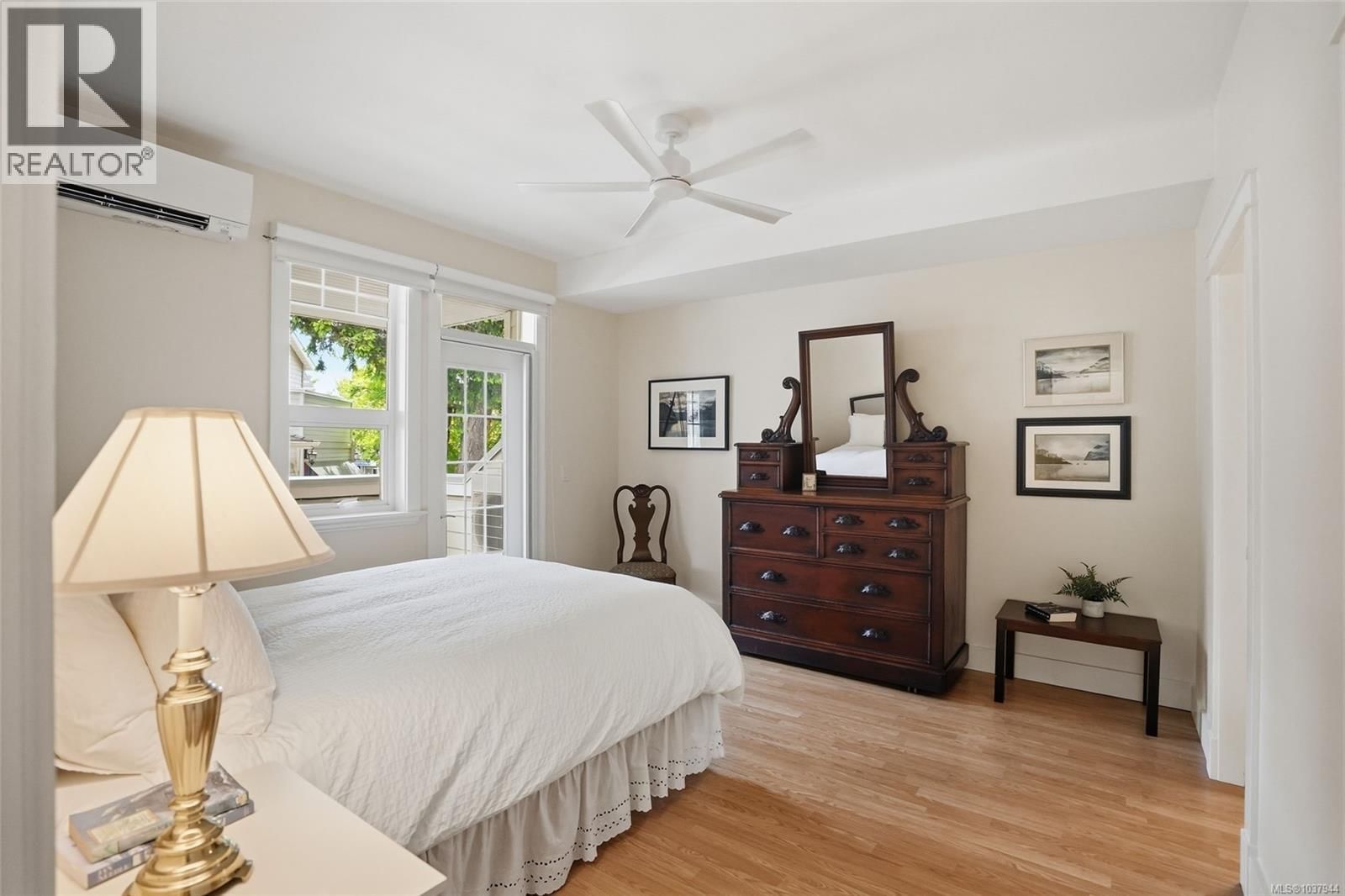 101 193 Second Avenue property photo