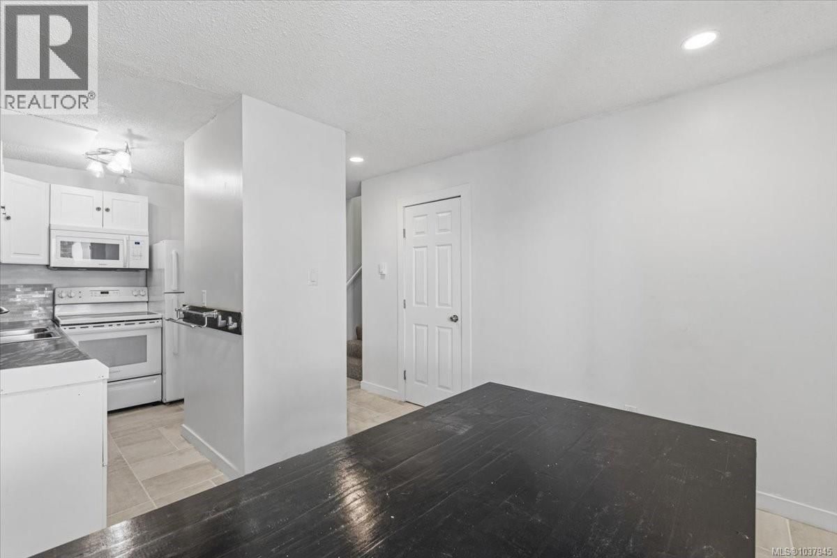53 444 Bruce Avenue property photo